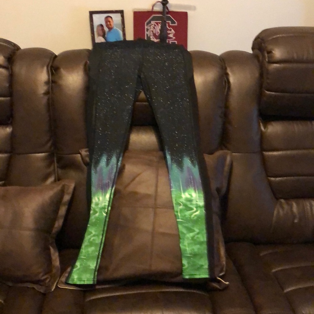 Workout pants